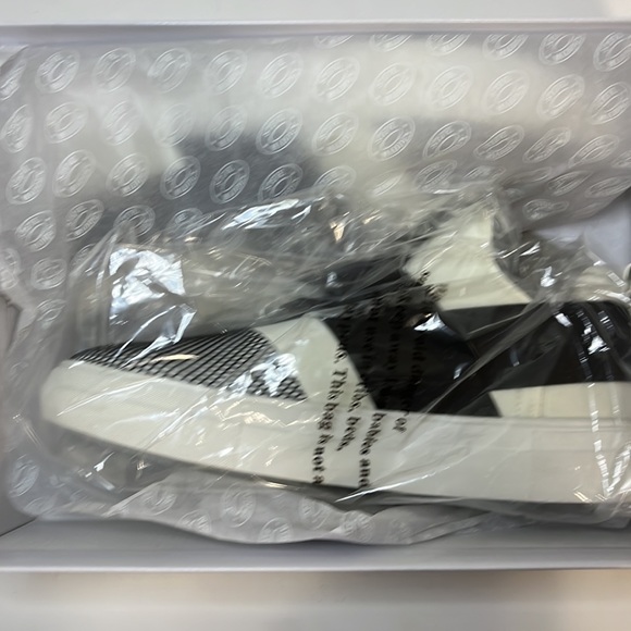 Steve Madden size 10 shoes, brand new in box - Picture 3 of 8
